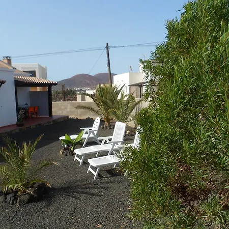 Casa Carlotta Lajares